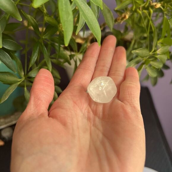 Clear Quartz Crystal Die Cube Meditation Stone‎ - Picture 2 of 14